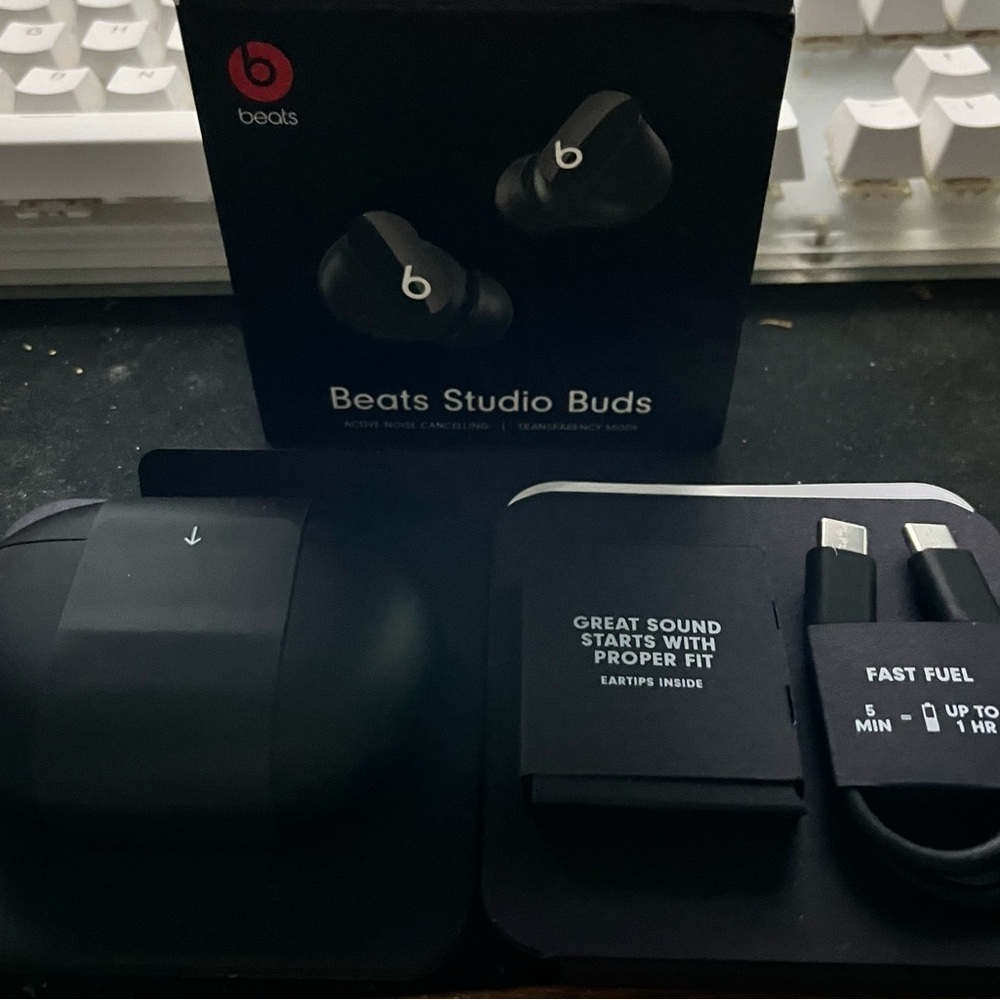 Beat Wireless Headphones